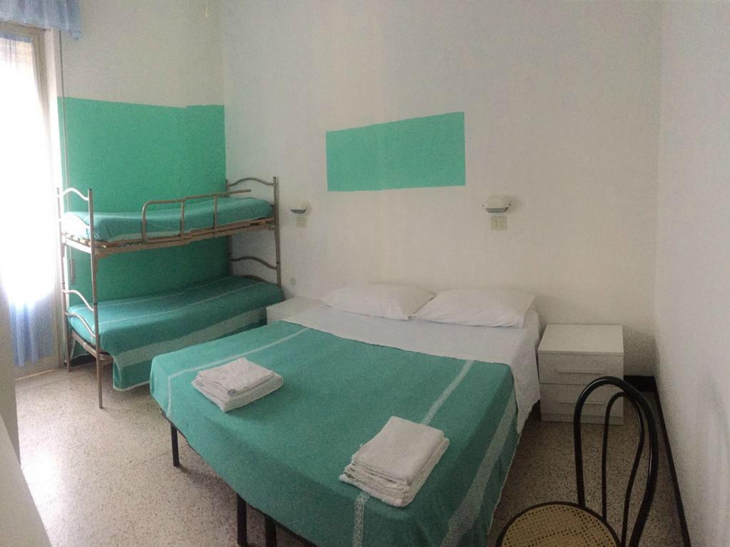 Hotel Ronconi Rimini Luaran gambar
