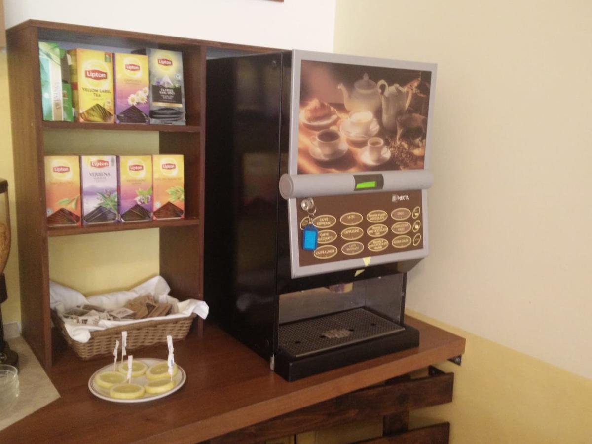 Hotel Ronconi Rimini Luaran gambar