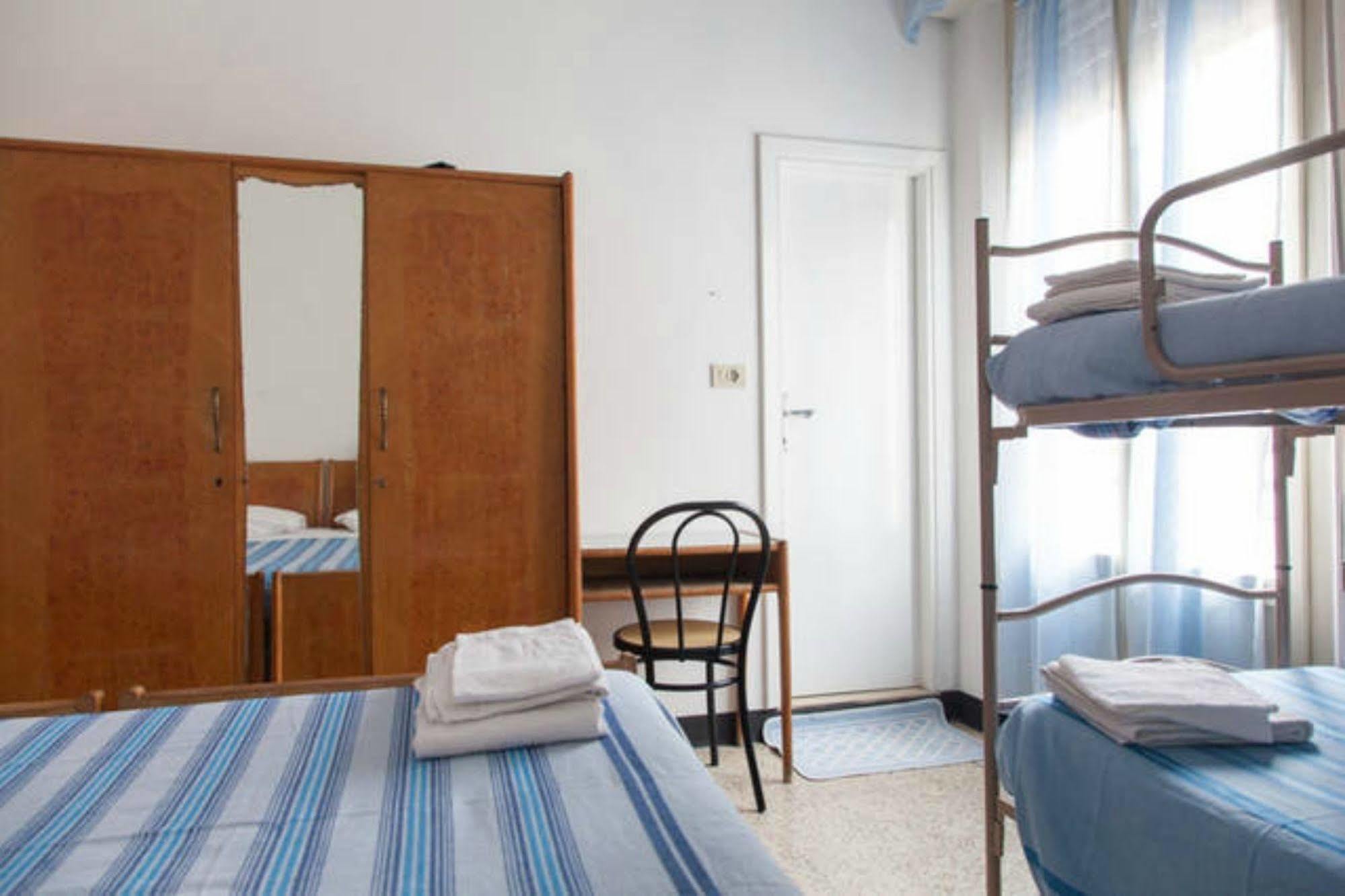 Hotel Ronconi Rimini Luaran gambar